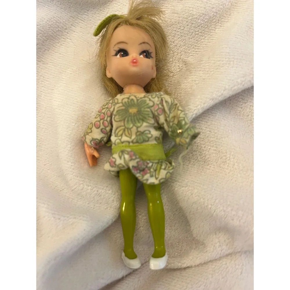 Vintage Hasbro Dolly Darkings Tea Time Miniature Doll Blonde Side Floral Outfit